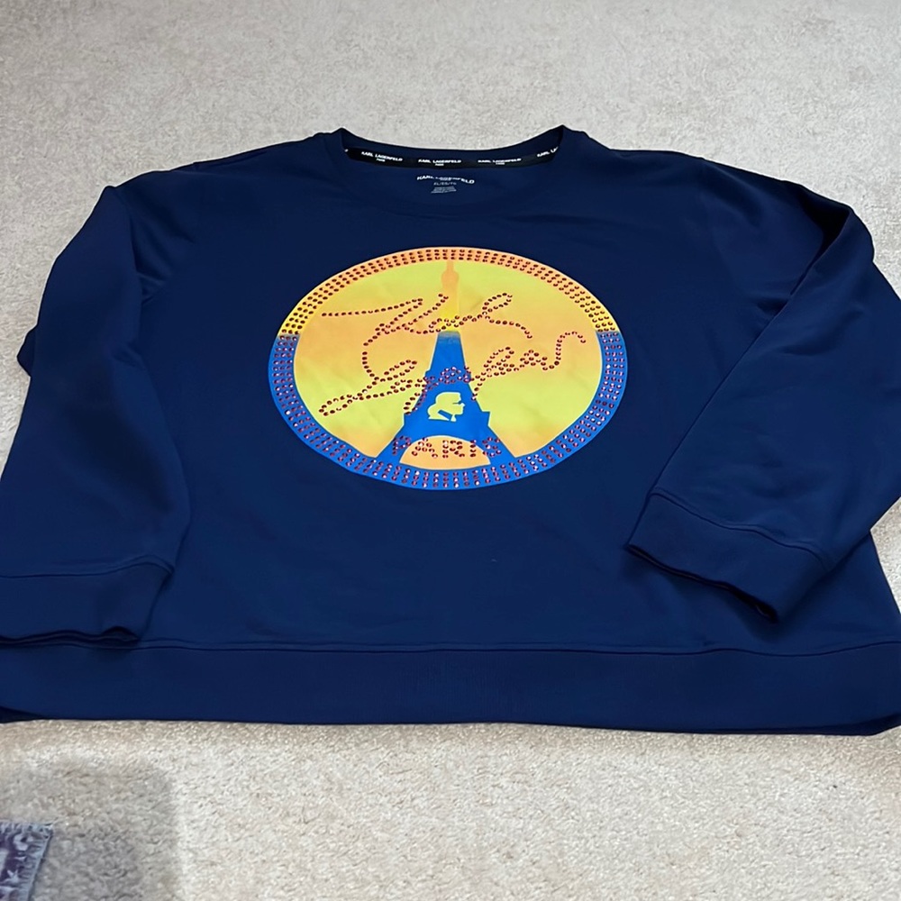Karl Lagerfeld women’s XL lightweight crewneck